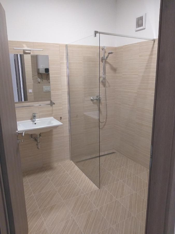 Apartment In Balatonlelle 40765 Exteriör bild